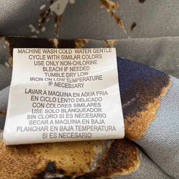 Lily White | Floral Blouse Size S - Picture 7 of 7